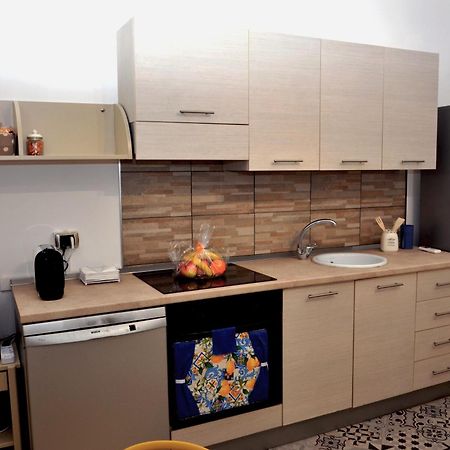 Conte Cavour Apartment Бриндізі Екстер'єр фото